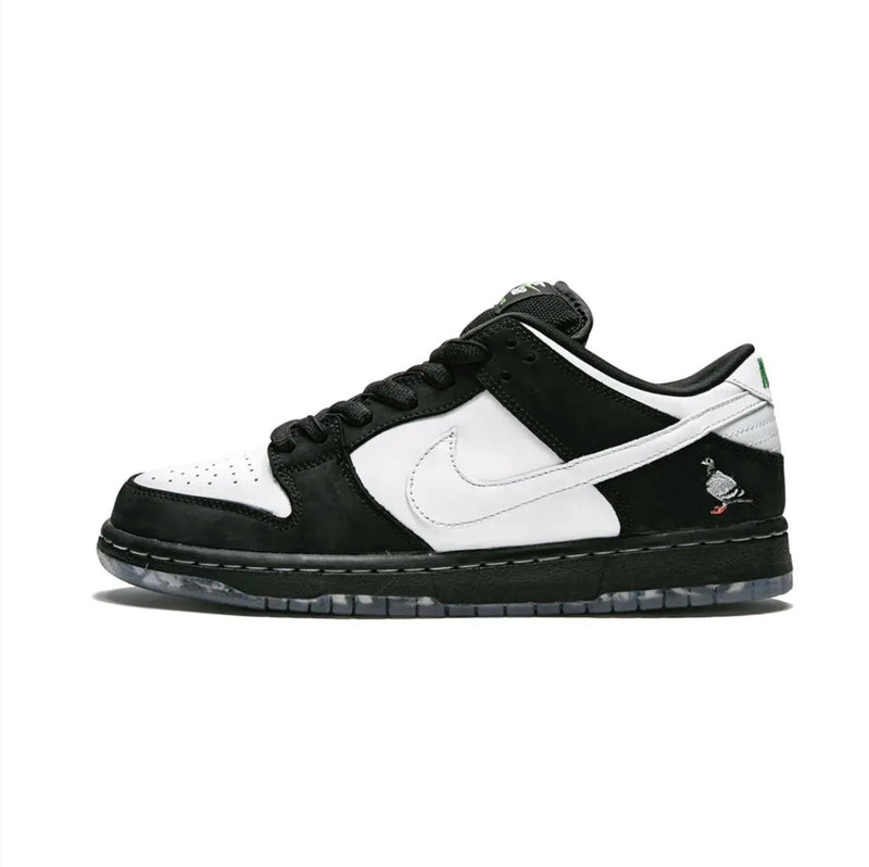 Nike SB Dunk Staple Panda
Pigeon