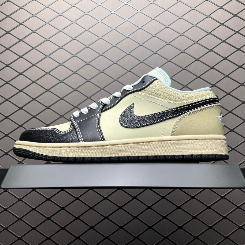 Nike Air Jordan 1 Low 'light beige'