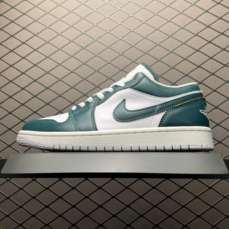 Nike Air Jordan 1 Low 'Pine Green'