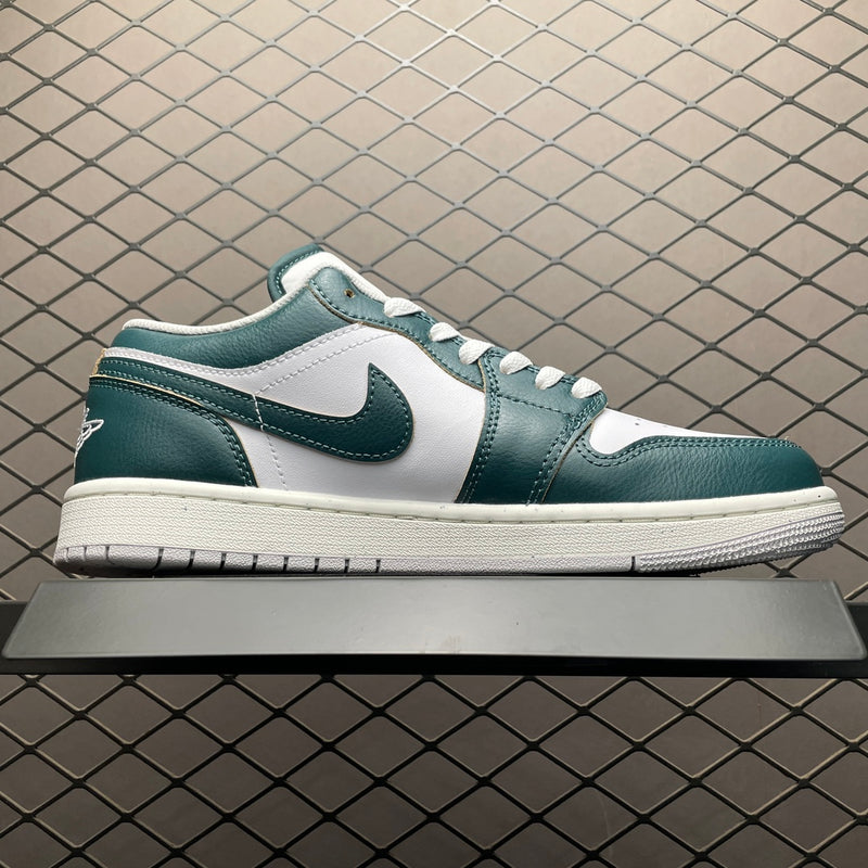 Nike Air Jordan 1 Low 'Pine Green'